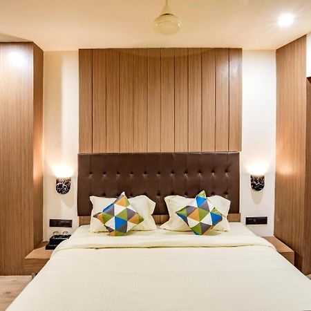 Hotel Nexus Rajkot Luaran gambar