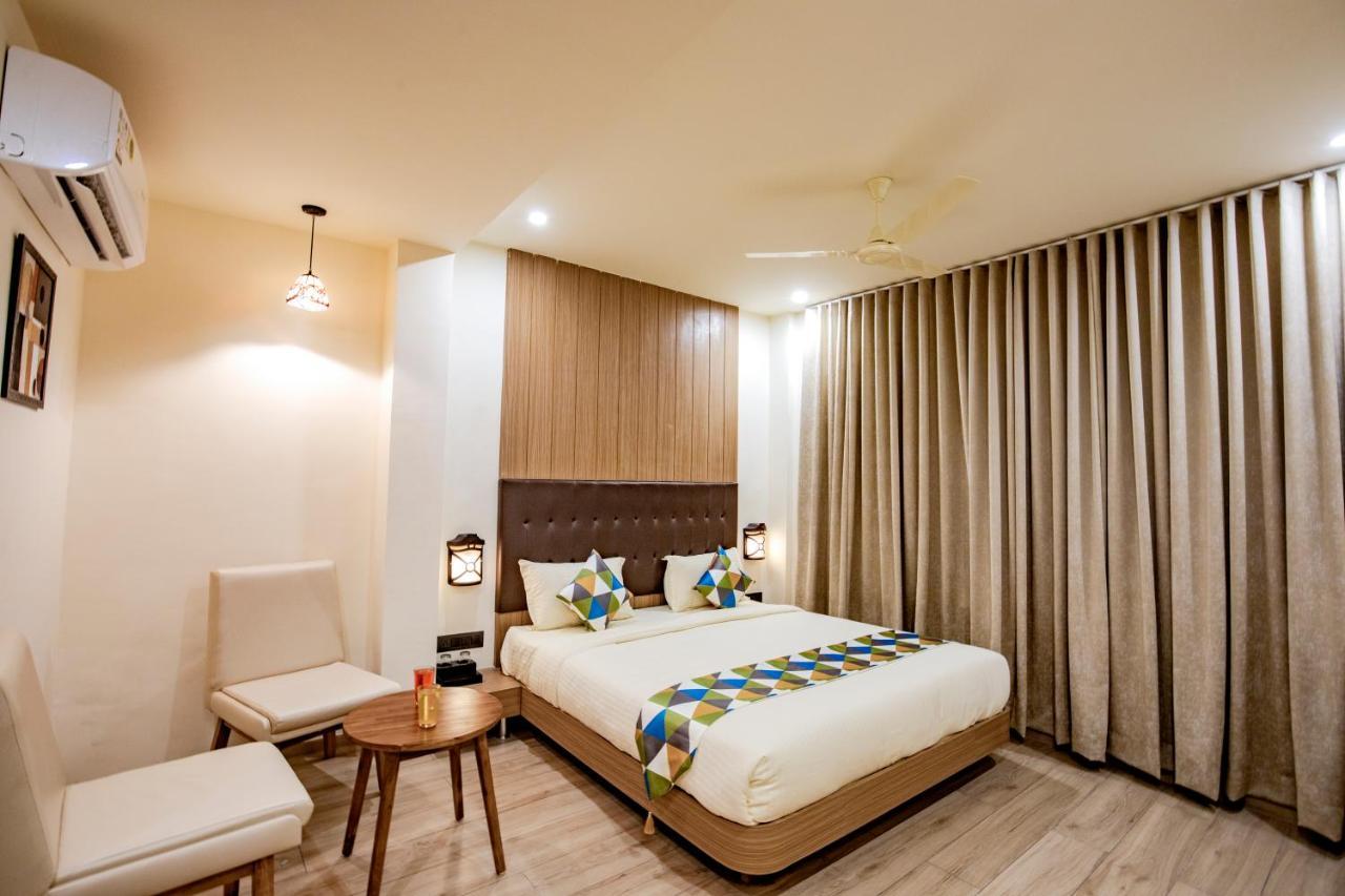 Hotel Nexus Rajkot Luaran gambar
