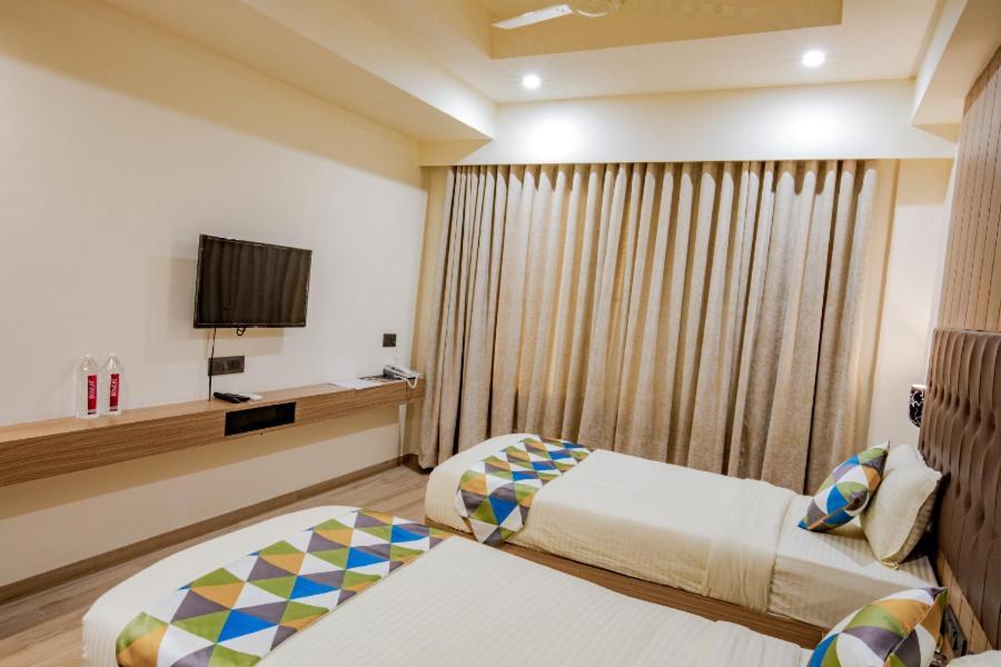 Hotel Nexus Rajkot Luaran gambar