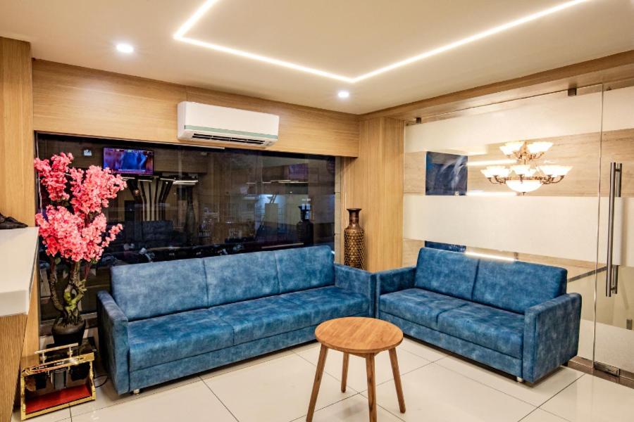 Hotel Nexus Rajkot Luaran gambar