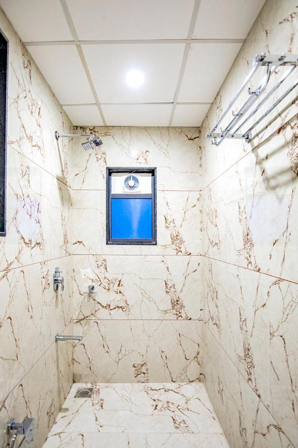 Hotel Nexus Rajkot Luaran gambar